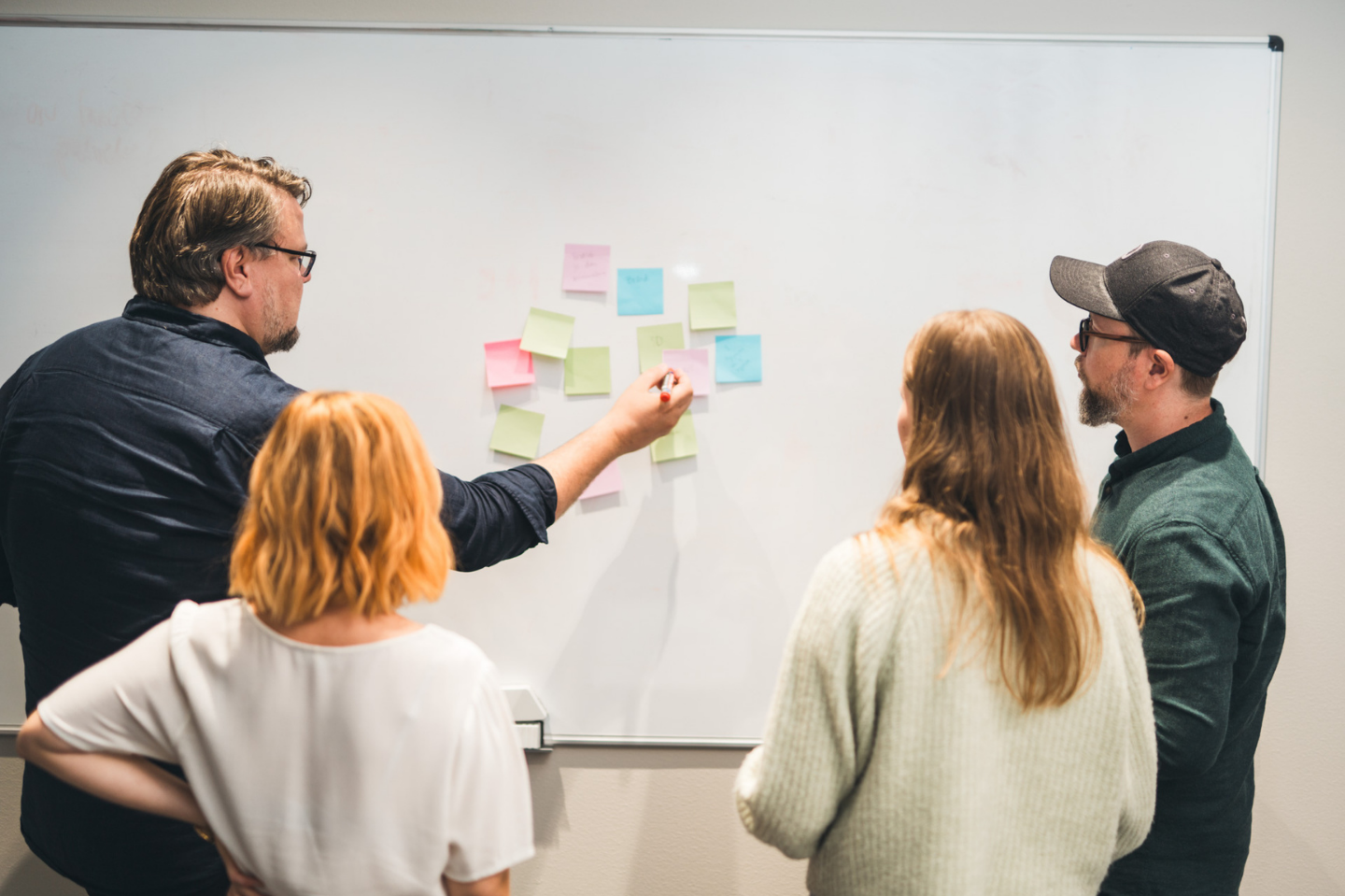 Stay with us-kuvituskuva-3